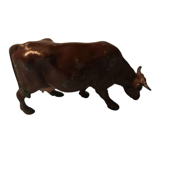 William Britains Ltd Vintage Metal Cow Figurines Set of 2 Rustic Farm Decor - Picture 5 of 5